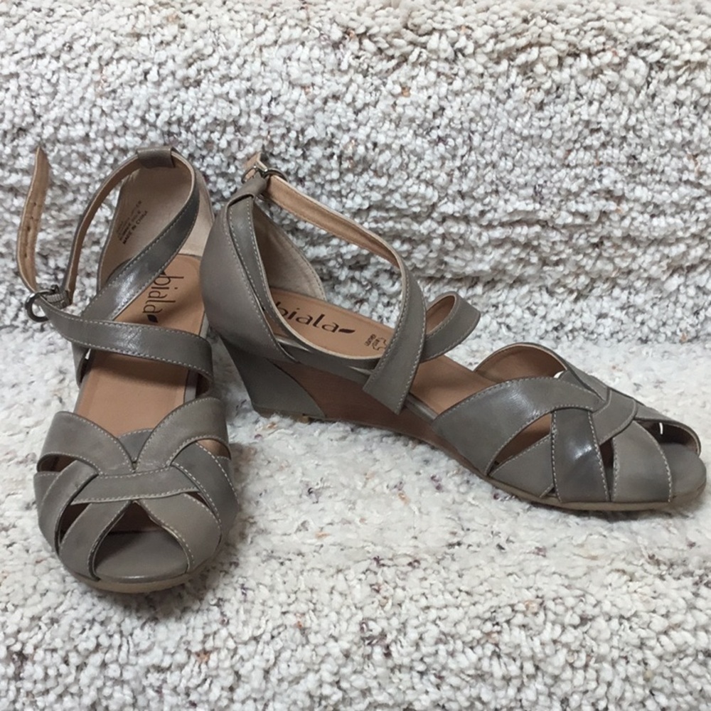 BIALA Peep Toe Wedge Leather Tan Gray Ankle Wrap Strap Shoes Size 39 - Picture 15 of 16